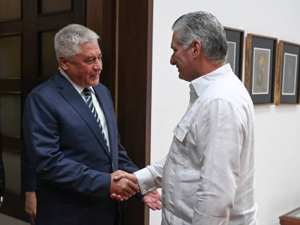 El Presidente cubano, Miguel Díaz-Canel Bermúdez, recibió este miércoles al Ministro del Interior de Rusia