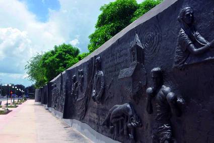 El mural es obra del artista Nober Olano Escobar.