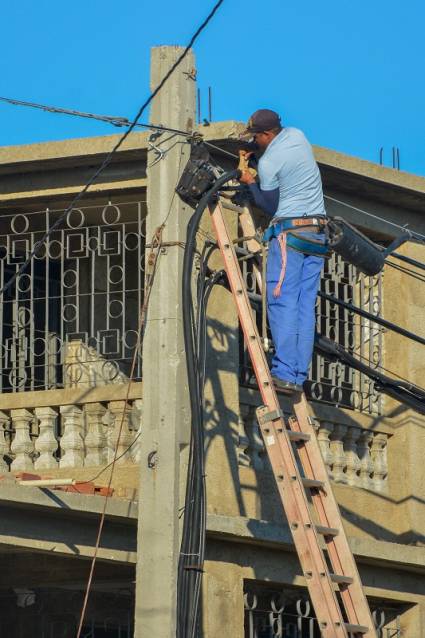 Gobierno estaounidense limita al sector cubano de las Comunicaciones