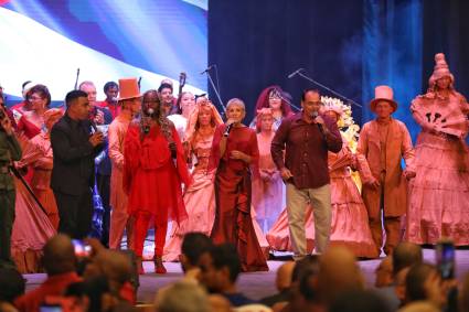 Gala político-cultural en vísperas del Día de la Rebeldía Nacional
