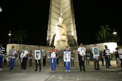 Vigilia juvenil antiterrorista, desde la Plaza de la Revolución José Martí, por los 50 años del Crimen de Barbados y el Día de las Víctimas del Terrorismo de Estado.