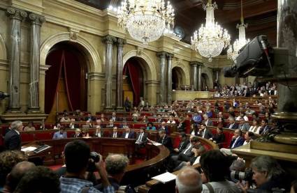 El Parlamento votó para decidir sobre la situación catalana