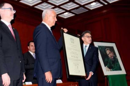 El decano de la UAEM, enfatizó en la contribución de Fidel Castro en su lucha por el bienestar del pueblo