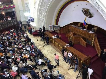 Oficializan juramentación de nuevos gobernadores en Venezuela
