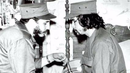 Che Guevara y el Comandante Fidel Castro