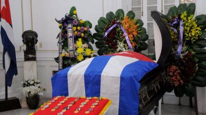 Honras fúnebres de Armando Hart Dávalos.jpg