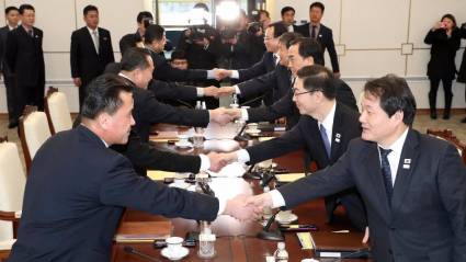 Delegaciones sur y norcoreana