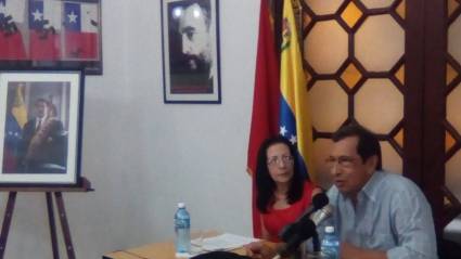 Adán Chávez explicó la larga data de las agresiones contra su país.