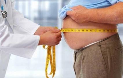Las personas obesas son más propensas a sufrir complicaciones médicas y desarrollar enfermedades cardíacas