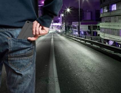 Enmascarando el peligro: ¿Pistola o telefonito?
