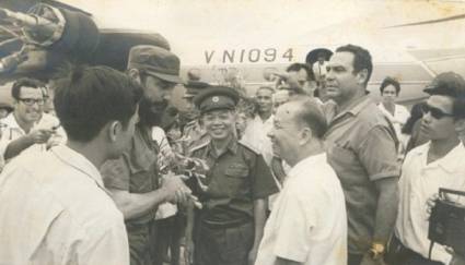 Fidel llega a Vietnam