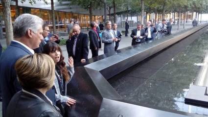 Una de las fuentes que marcan el lugar donde antes estaban las Torres Gemelas.