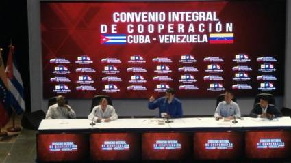 Maduro saludó por anticipado el aniversario 60 del triunfo de la Revolución Cubana.