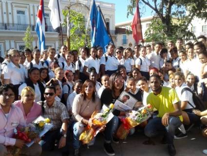 El recibimiento en tierra yumurina tuvo lugar en el Parque de La Libertad.