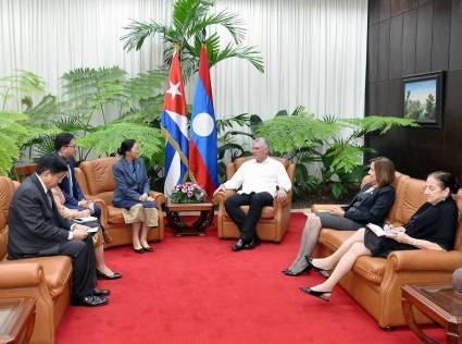 Recibió Díaz-Canel a la Presidenta de la Asamblea Nacional de Laos