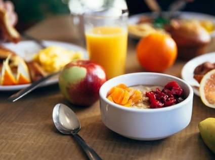 Estudio sugiere que desayunar puede no ser una buena estrategia para perder peso