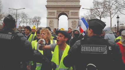 Se reportan 121 detenidos durante las protestas de este sábado en París.