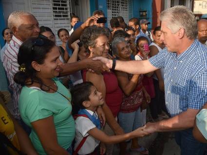 Miguel Díaz-Canel Bermúdez, Presidente de los Consejos de Estado y de Ministros, y el pueblo de Granma.