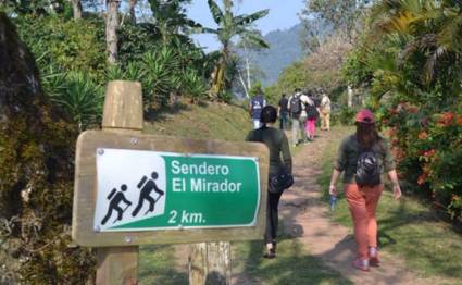 Promocionan atractivos destinos cubanos de turismo de naturaleza y aventuras