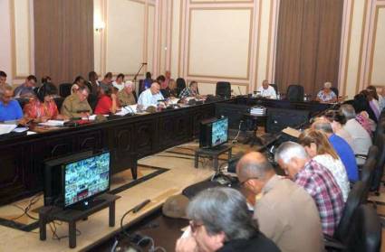Presentan en parlamento de Cuba proyecto de Ley Electoral