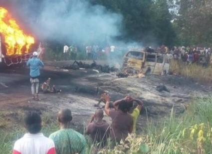 Incendio de camión en Nigeria