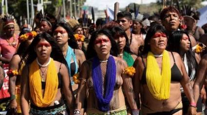 Mujeres indígenas en Brasil