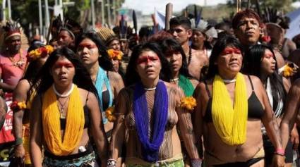 Mujeres indígenas en Brasil