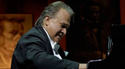 El reconocido pianista cubano Frank Fernández Tamayo.