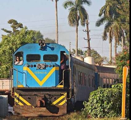 Actualmente se trabaja en la pintura y mantenimiento de la locomotora