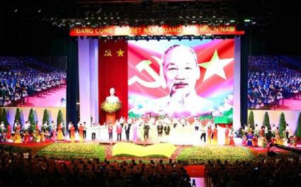 Felicitan Raúl y Díaz-Canel  a Vietnam por el aniversario 74 de su independencia