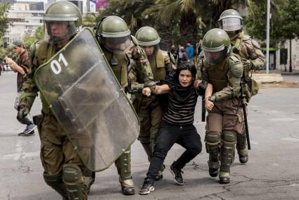 Más de 2 000 heridos en Chile