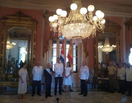 La ceremonia tuvo lugar en el Palacio de los Capitanes Generales