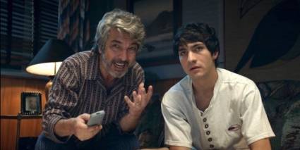 La odisea de los giles cuenta en las actuaciones protagónicas con Ricardo Darín, Luis Brandoni y Chino Darín.