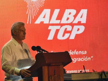 Presidente de Cuba en clausura de Cumbre del Alba-TCP