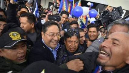 Bolivianos se concentraron en la ciudad de La Paz para expresar su respaldo a Luis Arce