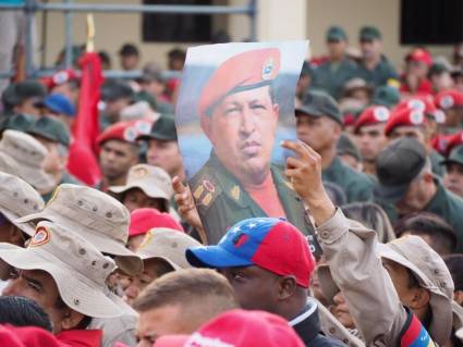 Miles de milicianos en su Día de la Dignidad mostraron la decisión del pueblo venezolano.