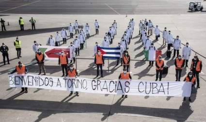 Médicos cubanos llegan a Torino