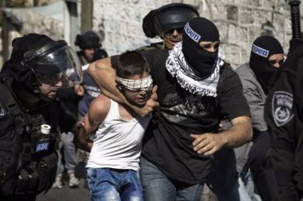 Un niño palestino arrestado en Jerusalén