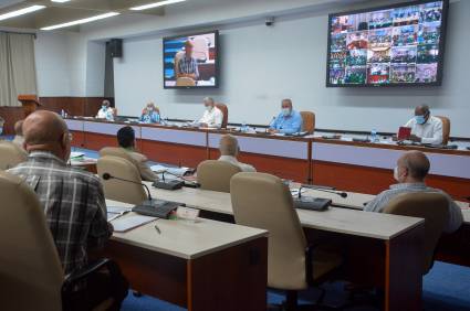 Presidencia de Cuba en diálogo con los municipios