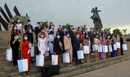 En la solemne ceremonia recibieron su diploma 158 estudiantes con una destacada trayectoria académica