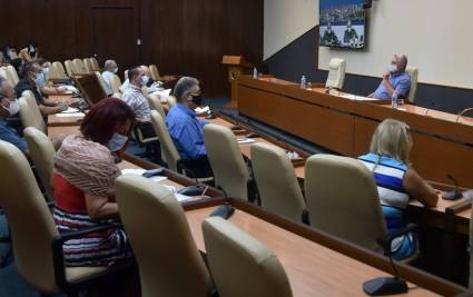 Reunión del grupo temporal de trabajo para el enfrentamiento al coronavirus