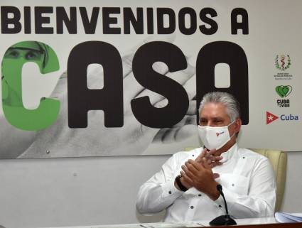 Presidente cubano agradece a médicos de la brigada Henry Reeve