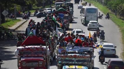 La minga social remprendió el trayecto hacia Bogotá luego del diálogo fracasado en Cali.