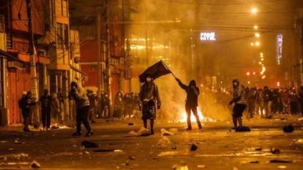 Manifestaciones contra la inestable situación política en Perú