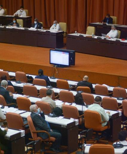 Los diputados examinaron nuevamente los proyectos de ley