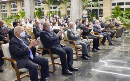 Acto político-cultural por el aniversario 60 de las relaciones diplomáticas entre Cuba y China