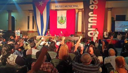 Momentos de la Asamblea Solemne en Isla de la Juventud por el cumple 190 de Nueva Gerona.
