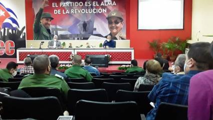 Díaz-Canel en visita de trabajo a la provincia agramontina