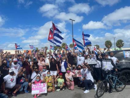 Caravana contra el bloqueo a Cuba