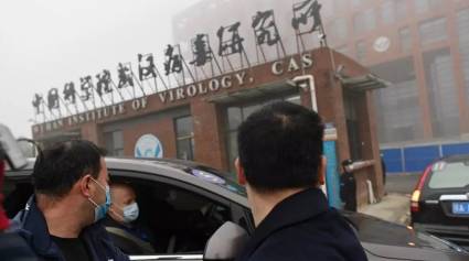 xpertos de la Organización Mundial de la Salud (OMS), que investigan el origen del Covid-19, llegan al Instituto de Virología de Wuhan